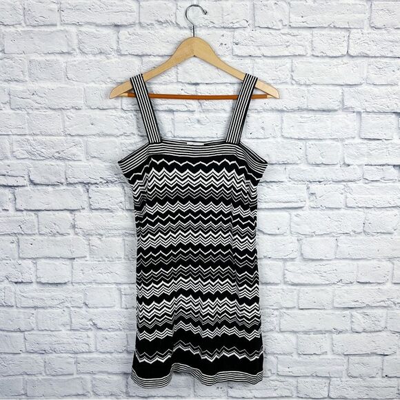 Missoni Black Zig Zag Chevron Dress Sleeveless Size Medium - Picture 3 of 6